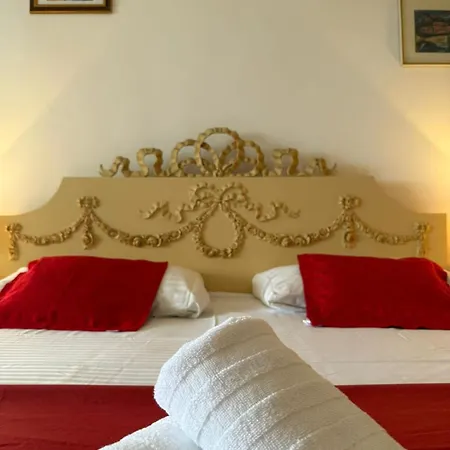 Serenity- Beachfront With Panoramic Sea View And Free Parking
