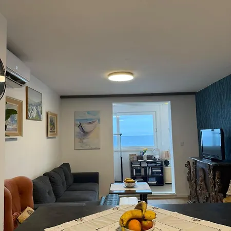 Apartment Serenity- Beachfront With Panoramic Sea View And Free Parking