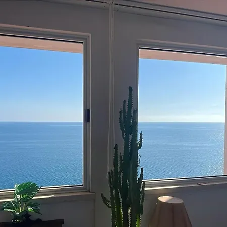 Apartment Serenity- Beachfront With Panoramic Sea View And Free Parking *