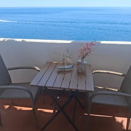 Serenity- Beachfront With Panoramic Sea View And Free Parking Dubrovnik