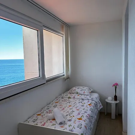 Serenity- Beachfront With Panoramic Sea View And Free Parking Dubrovnik