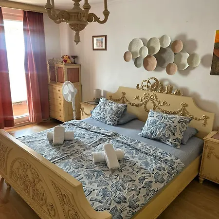 Serenity- Beachfront With Panoramic Sea View And Free Parking *