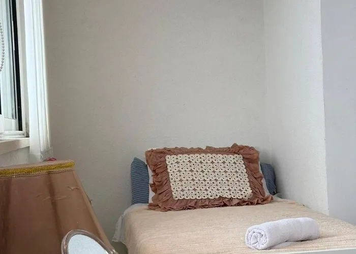 Beachfront Apartment With Panoramic Sea View And Free Parking *