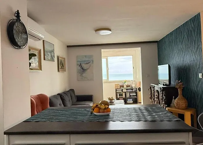 Beachfront Apartment With Panoramic Sea View And Free Parking Dubrovnik
