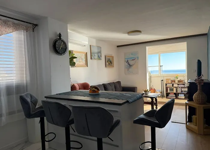 Beachfront Apartment With Panoramic Sea View And Free Parking * Dubrovnik
