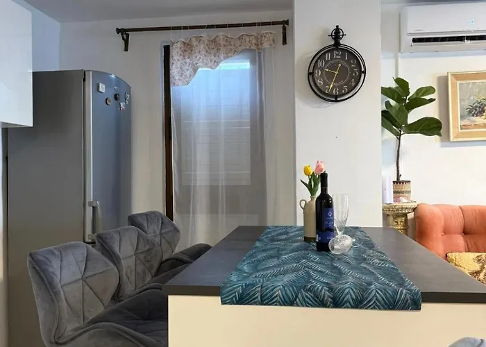 Beachfront Apartment With Panoramic Sea View And Free Parking Dubrovnik